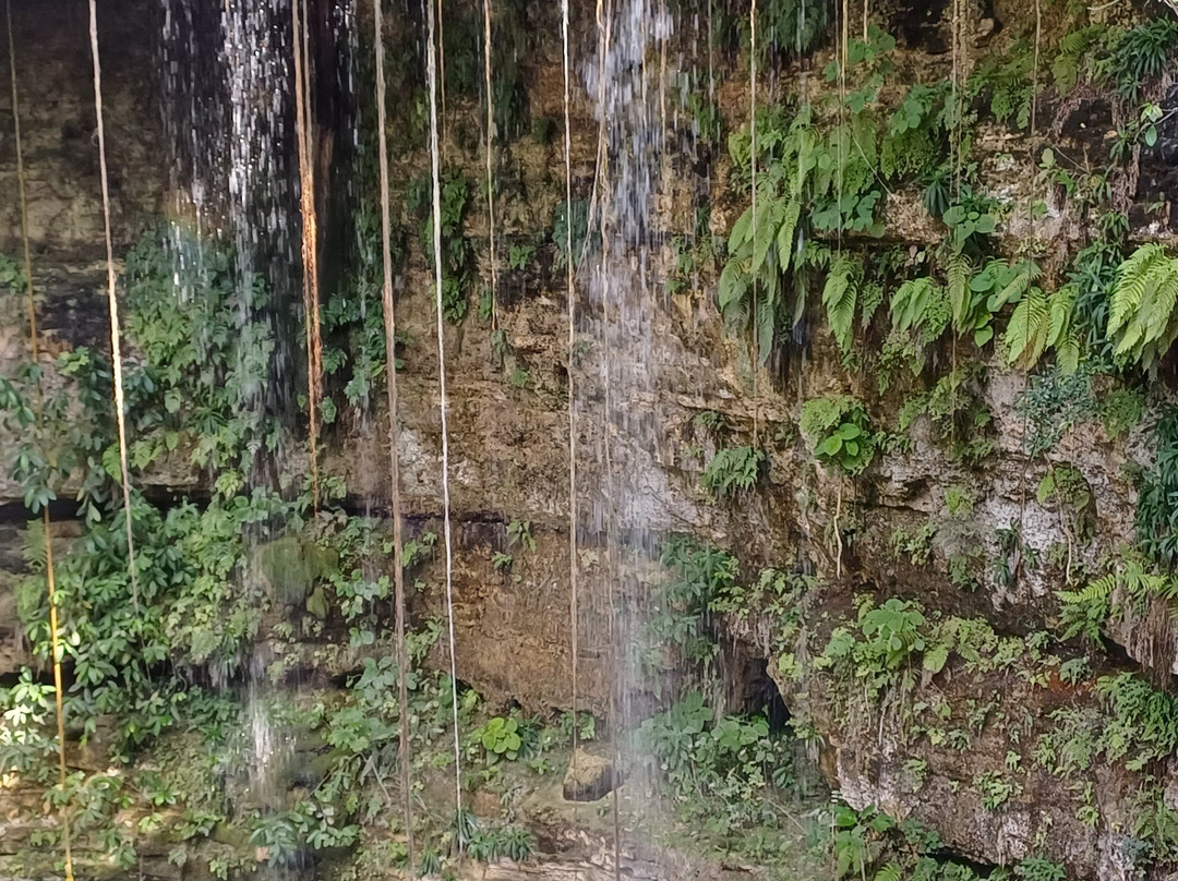 Cenote Saamal-巴利亚多利德必去景点