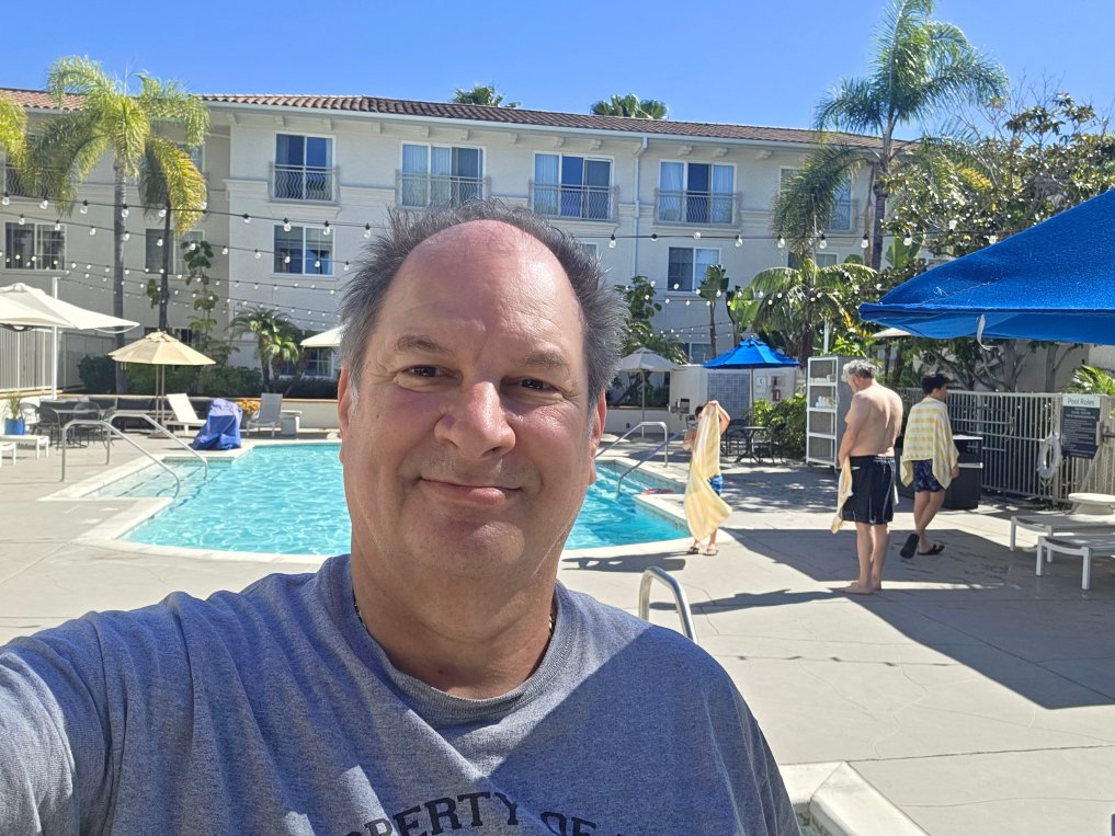 希尔顿花园酒店-泳池