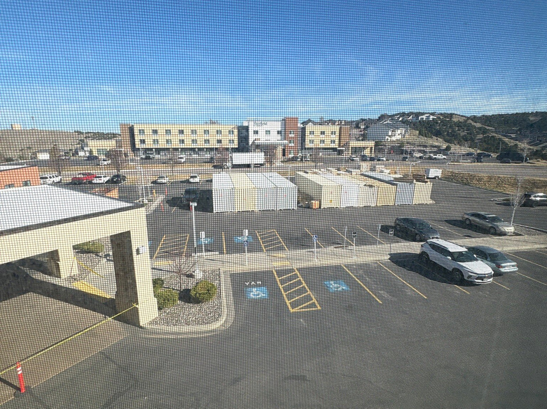 智选假日套房酒店波卡特洛主图