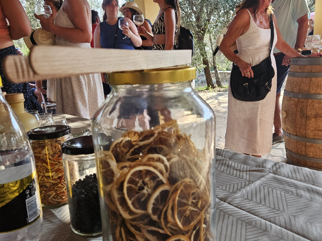 OPG Komparak-科尔丘拉镇必去景点