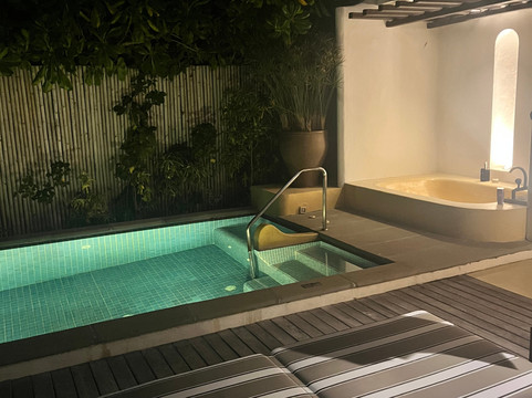 天堂度假村主图