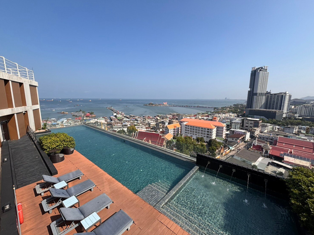 是拉差盛捷湾景国际服务公寓主图