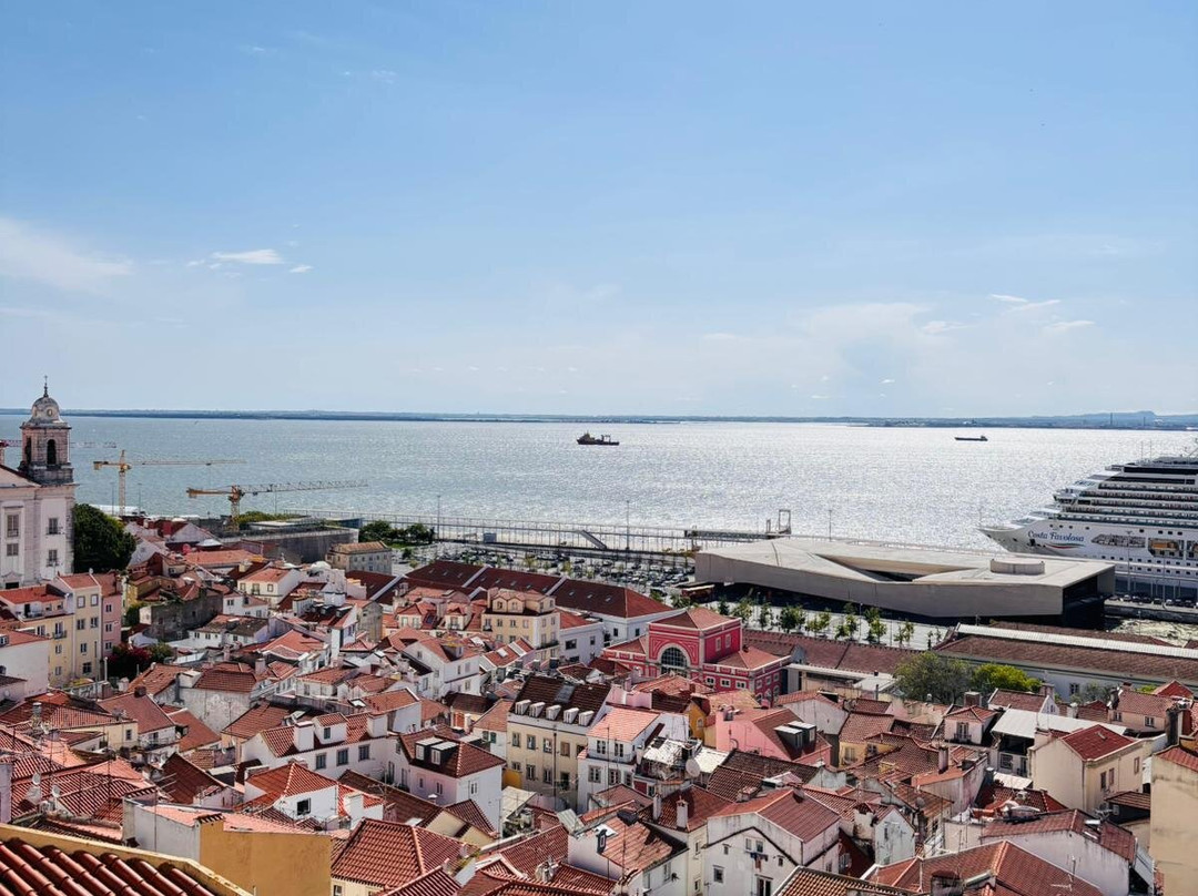 Miradouro de Santa Luzia-里斯本必去景点
