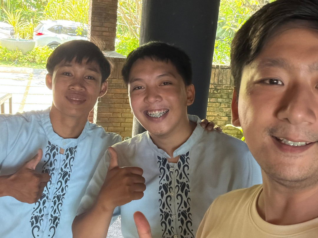 杜马盖地亨利度假村主图