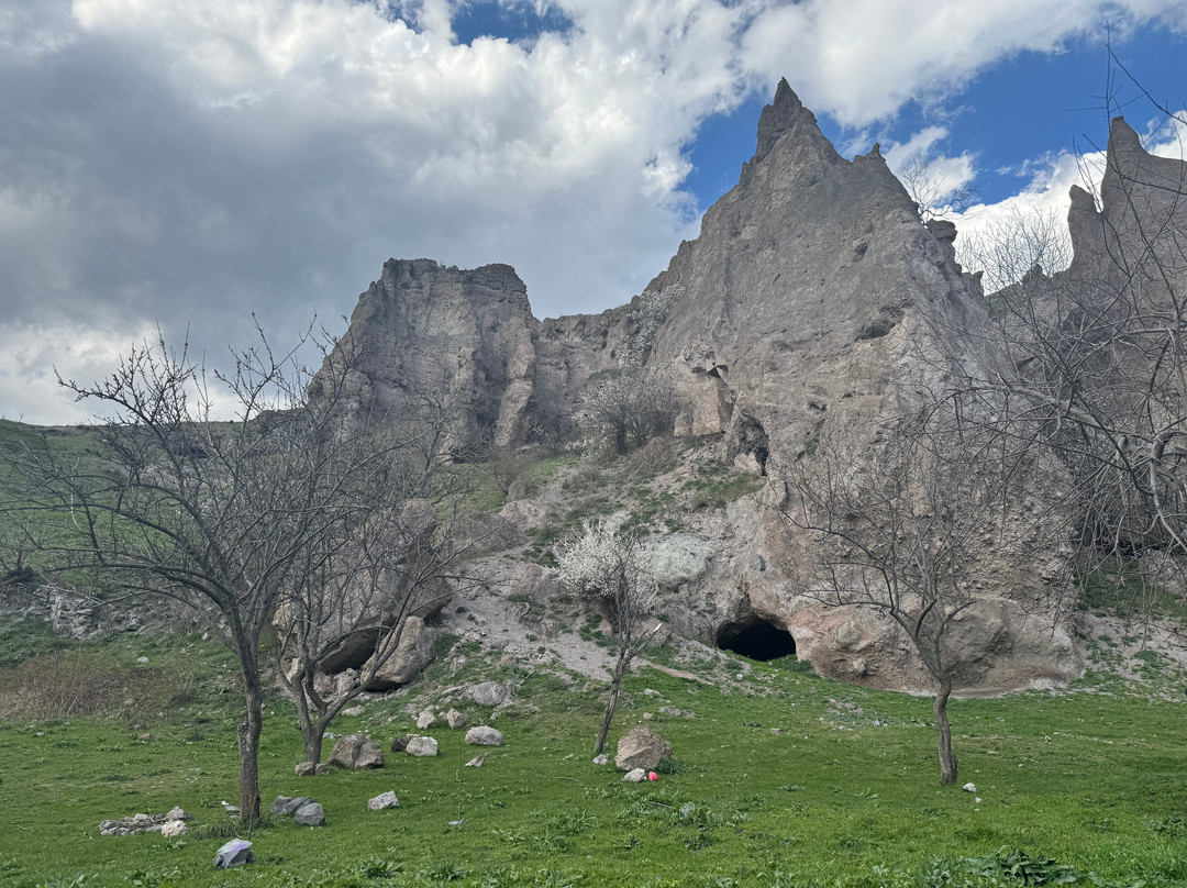 Medieval Goris Cave Dwellings-戈尔斯必去景点