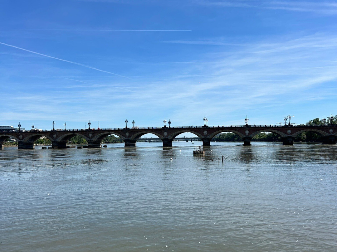 Pont de Pierre-波尔多必去景点