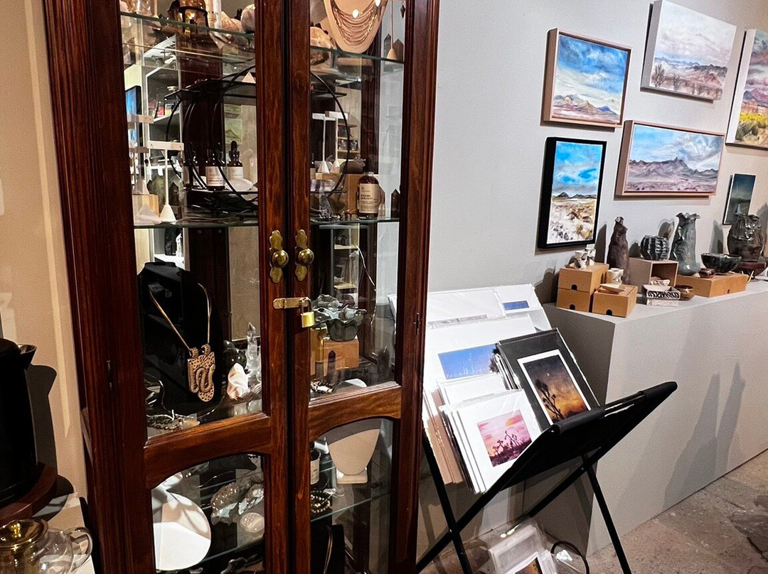 Desert Basin Gallery llc-Pioneertown必去景点