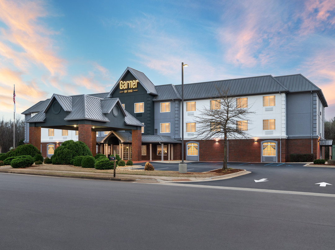 Garner Hotel Madison - Huntsville Airport by IHG