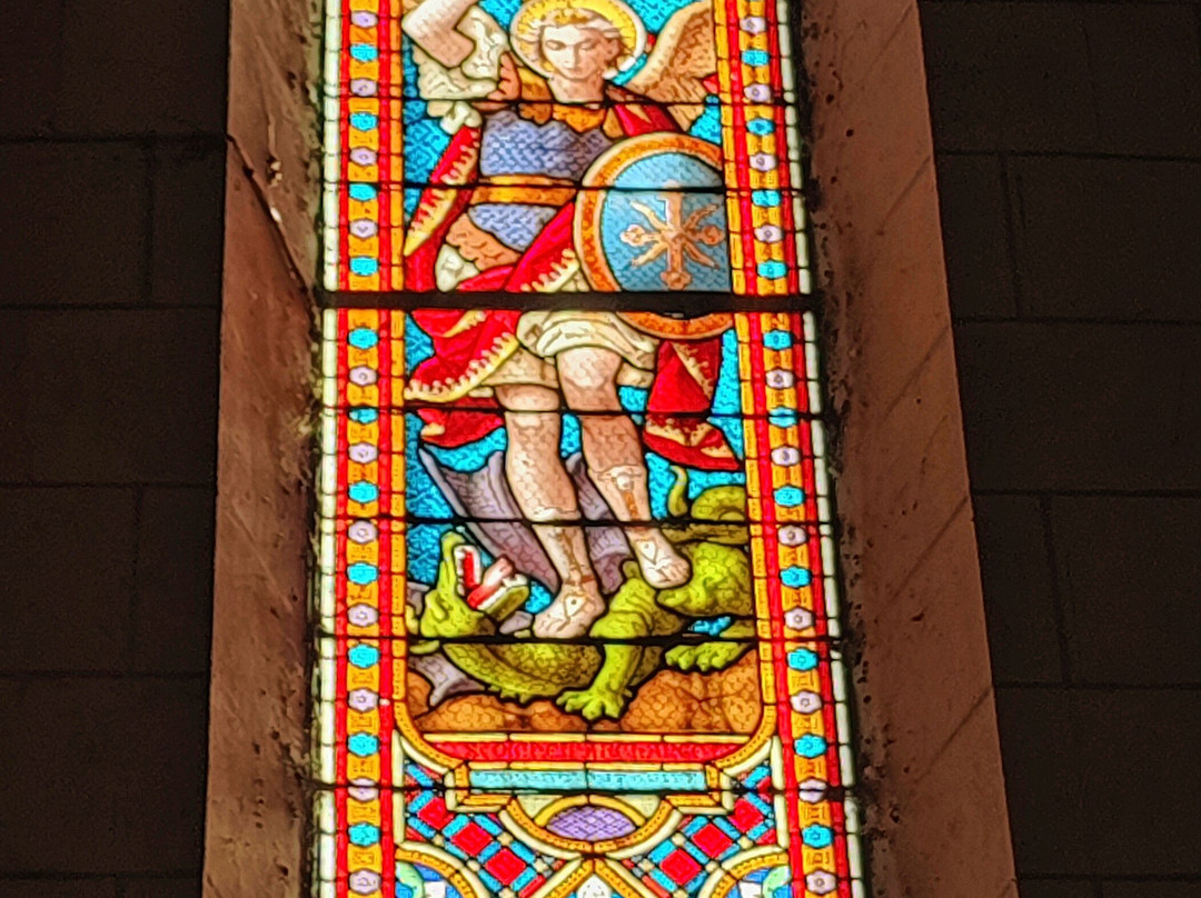 Eglise Saint Martin de Tours-Le Gue-de-Velluire必去景点