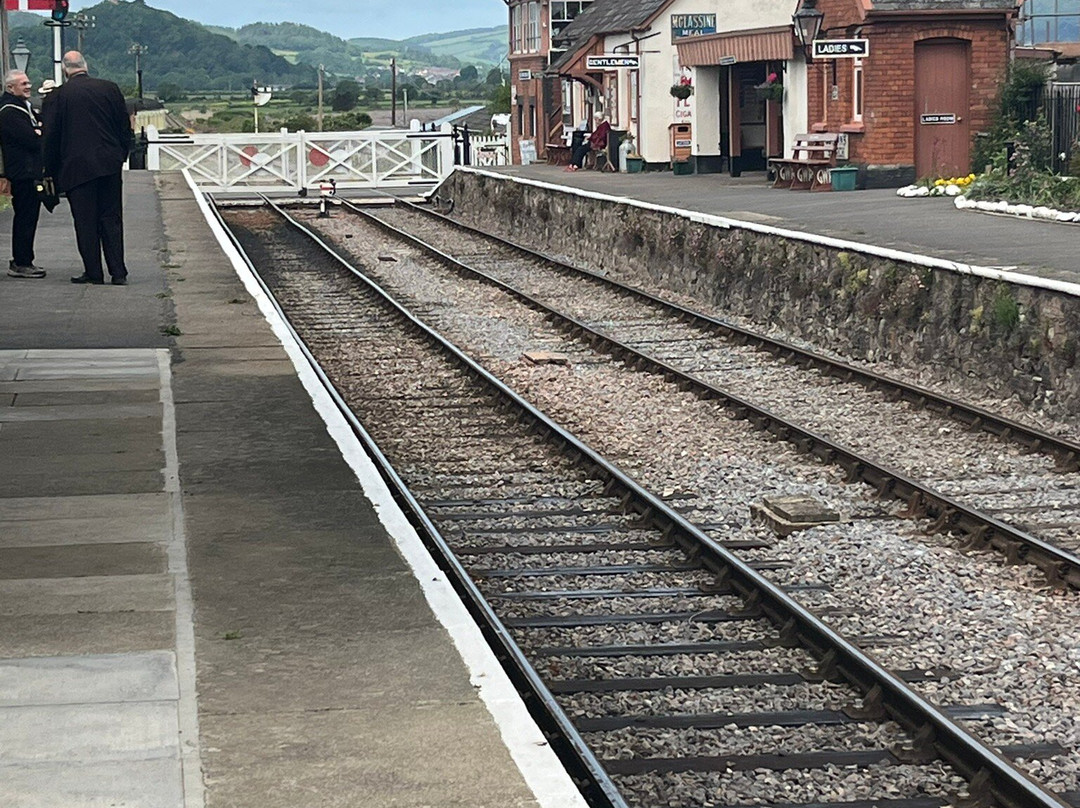 West Somerset Railway-迈恩黑德必去景点