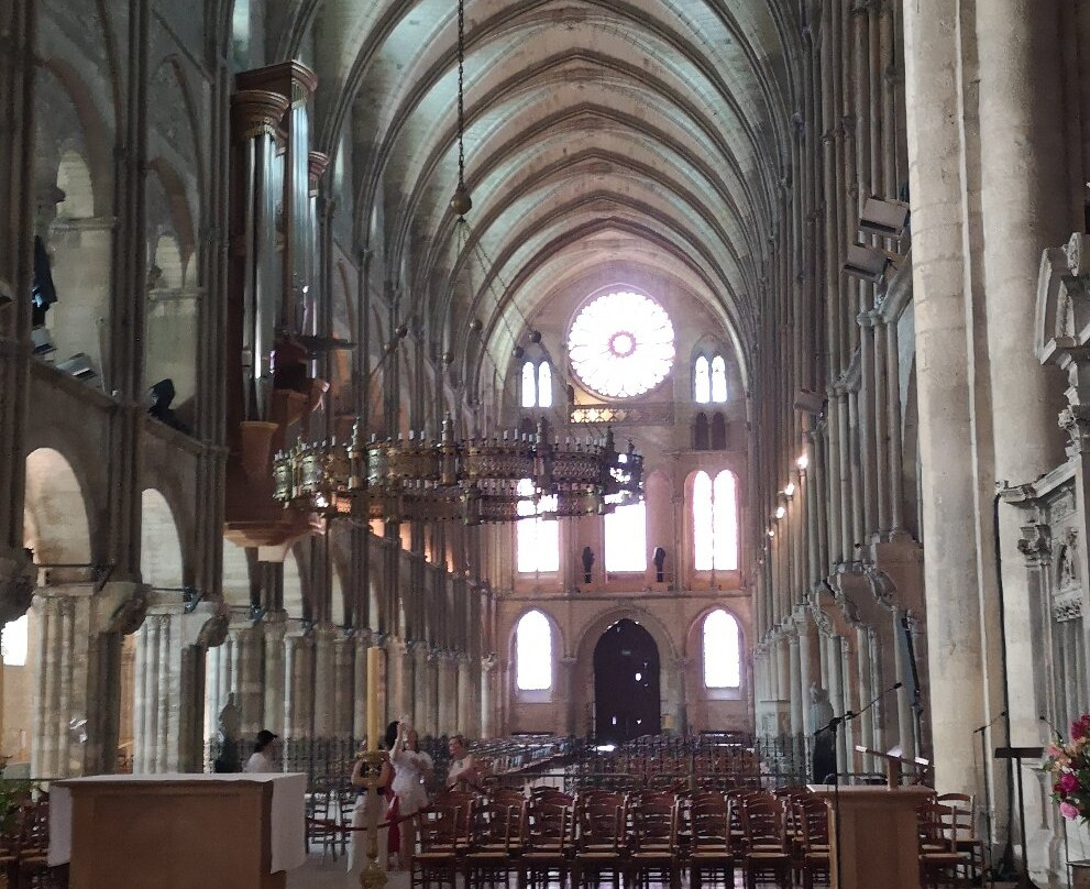 Basilique Saint-Remi-兰斯必去景点