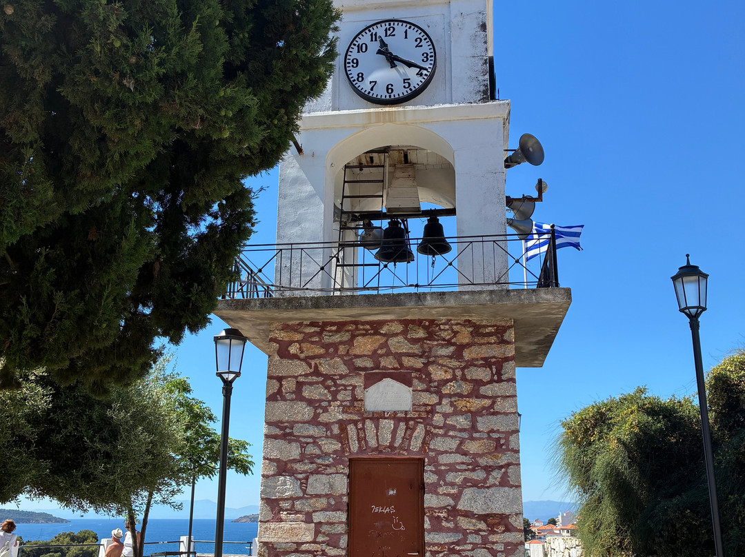 Agios Nikolaos Church and Clock Tower-Skiathos Town必去景点