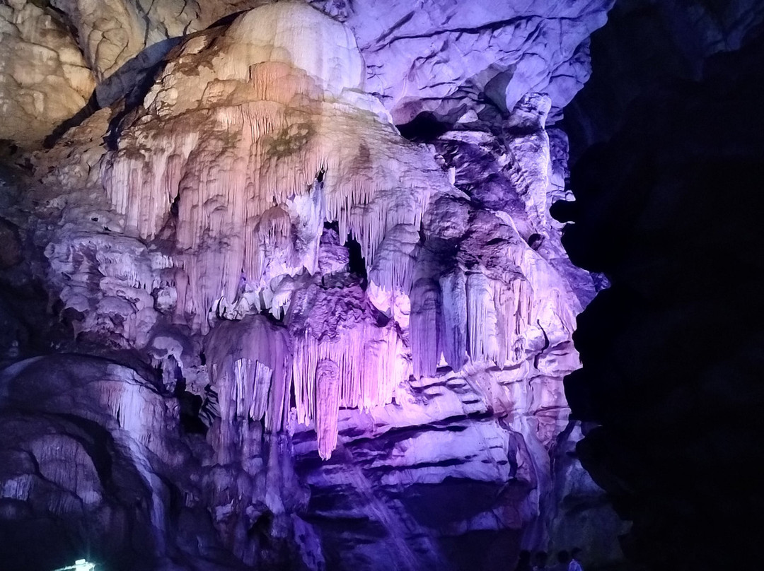 Borra Caves-维沙哈巴南必去景点
