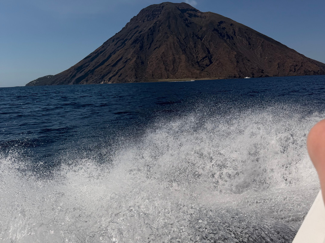 Arianna Escursioni Alle Isole Eolie-利帕里必去景点
