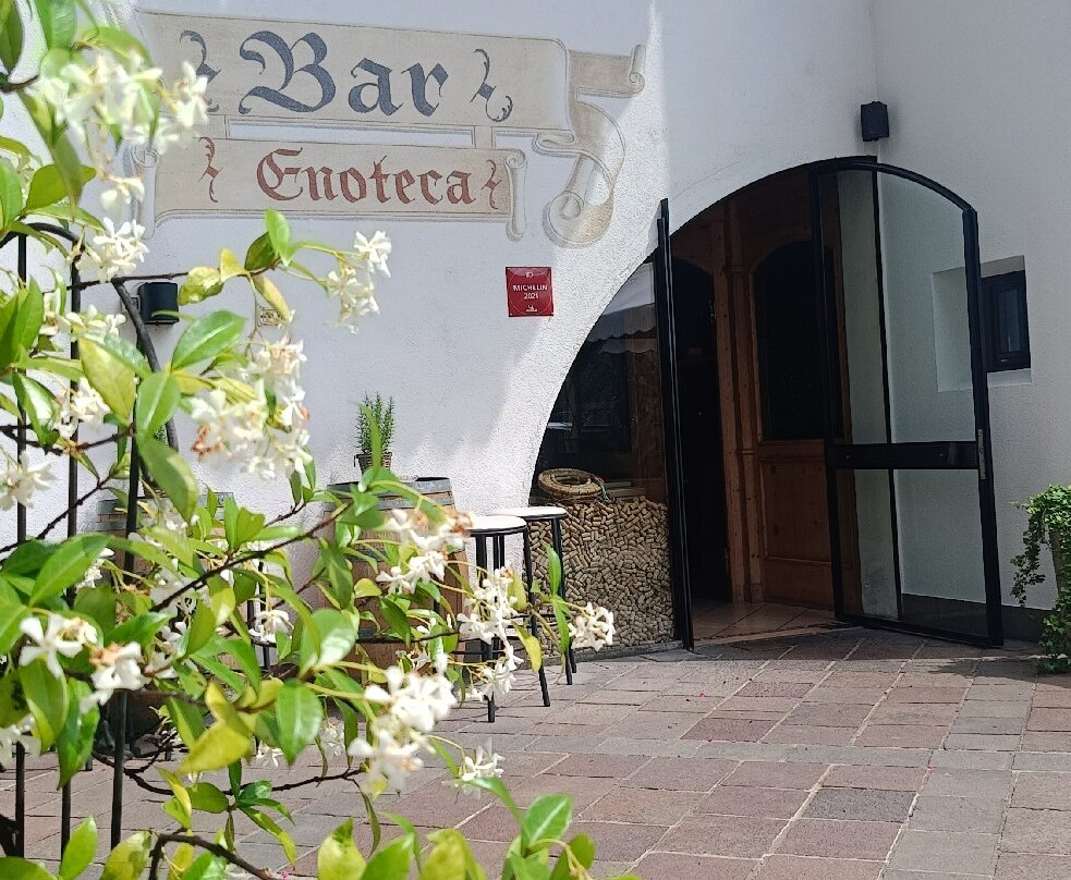 Hotel Castel Pietra主图