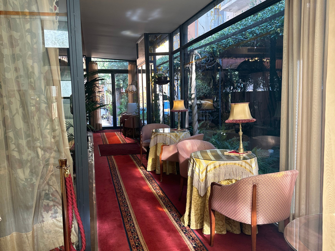自由酒店主图