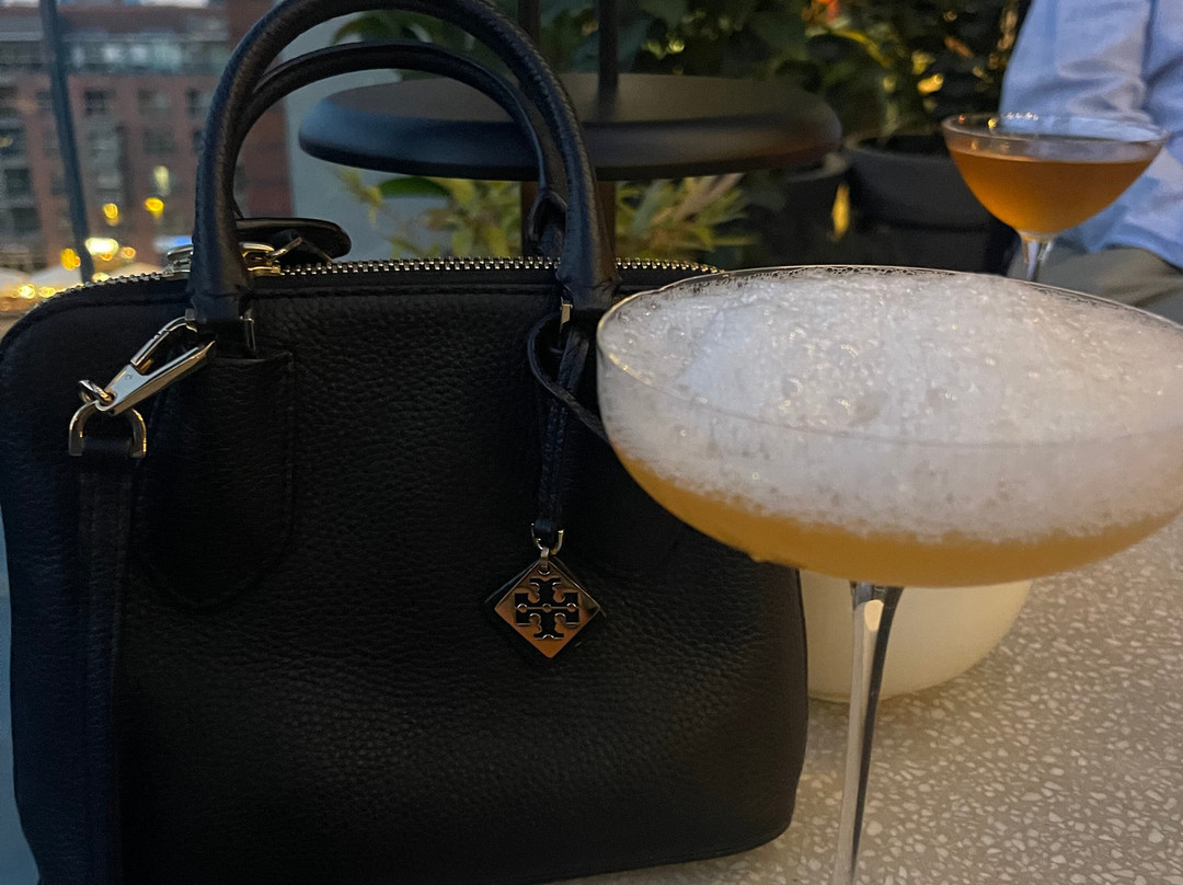 旧城格但斯克普罗酒店主图