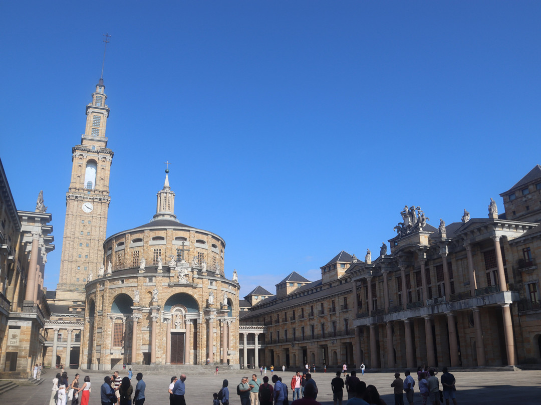 Laboral Ciudad de la Cultura-希洪必去景点