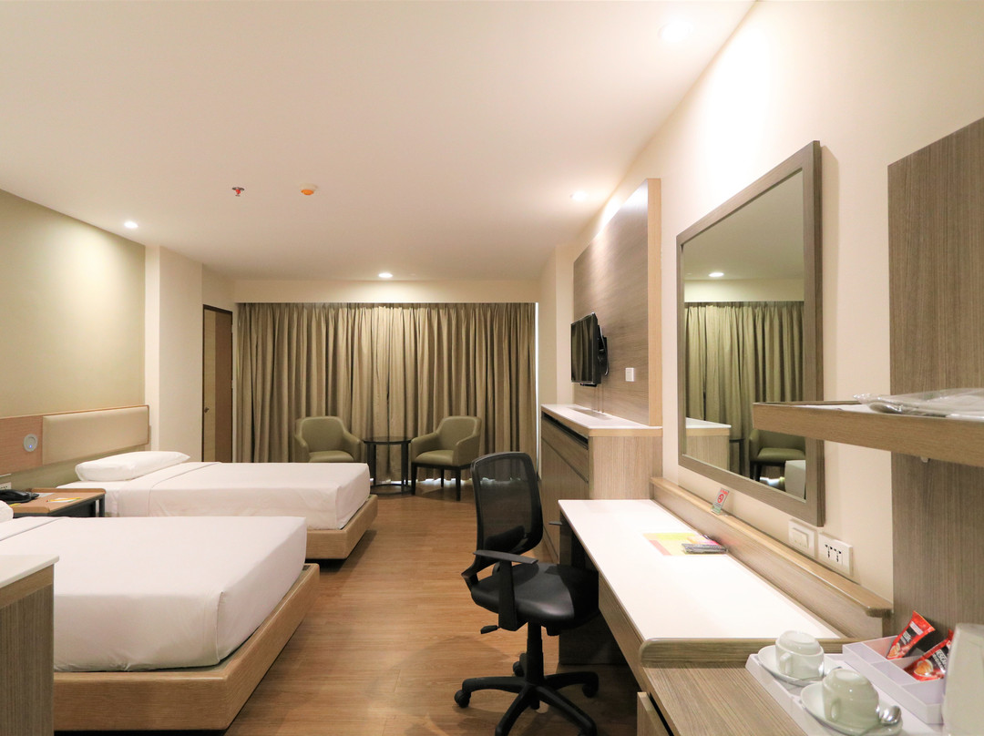 兰花园酒店主图