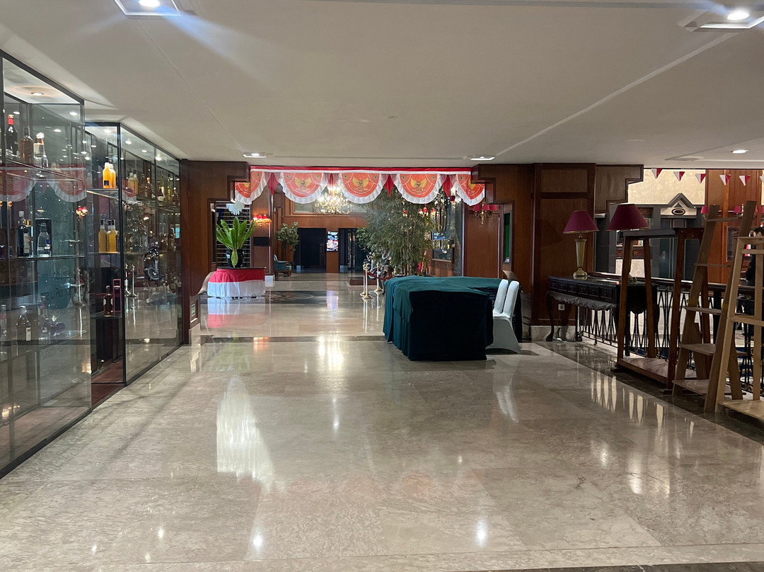 格兰沙努尔酒店主图