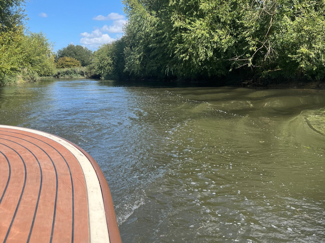 Grove Ferry River Trips-Upstreet必去景点