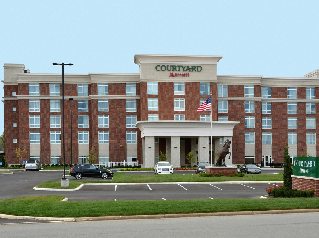 Leetonia酒店住宿-Courtyard by Marriott Youngstown Canfield