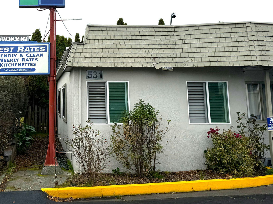 Carlotta酒店住宿-6 Rivers Motel Fortuna near Hwy 101