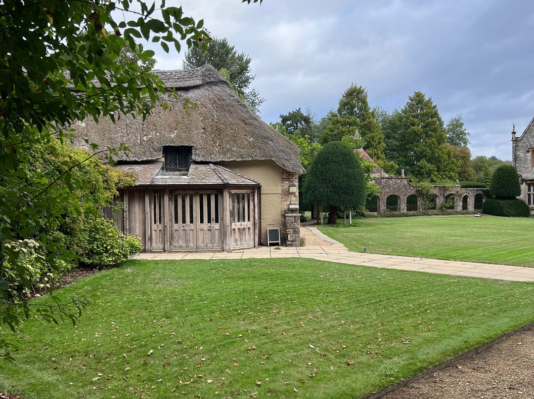 Athelhampton House and Gardens-多切斯特必去景点