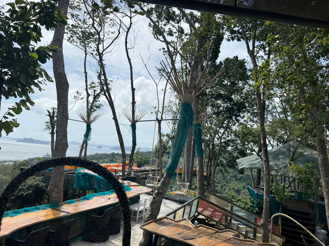 Dragon View Bar & Restaurant
