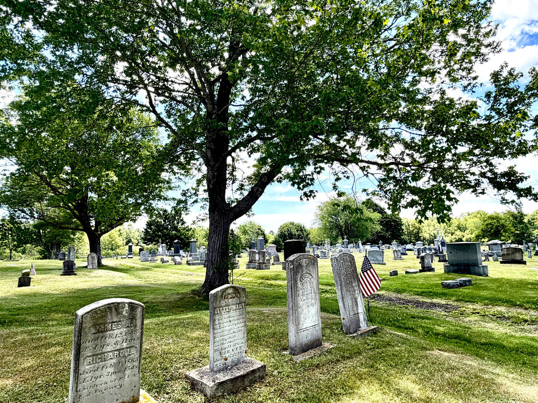 Seaview Cemetery-罗克兰必去景点