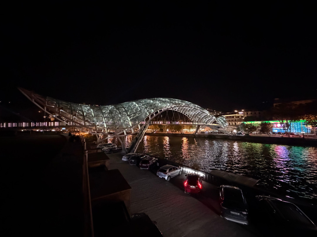 The Bridge of Peace-第比利斯必去景点