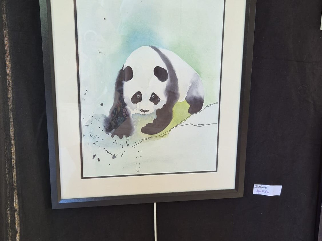 L’Atelier Carré d’Art’s :-伊维特河畔吉夫必去景点