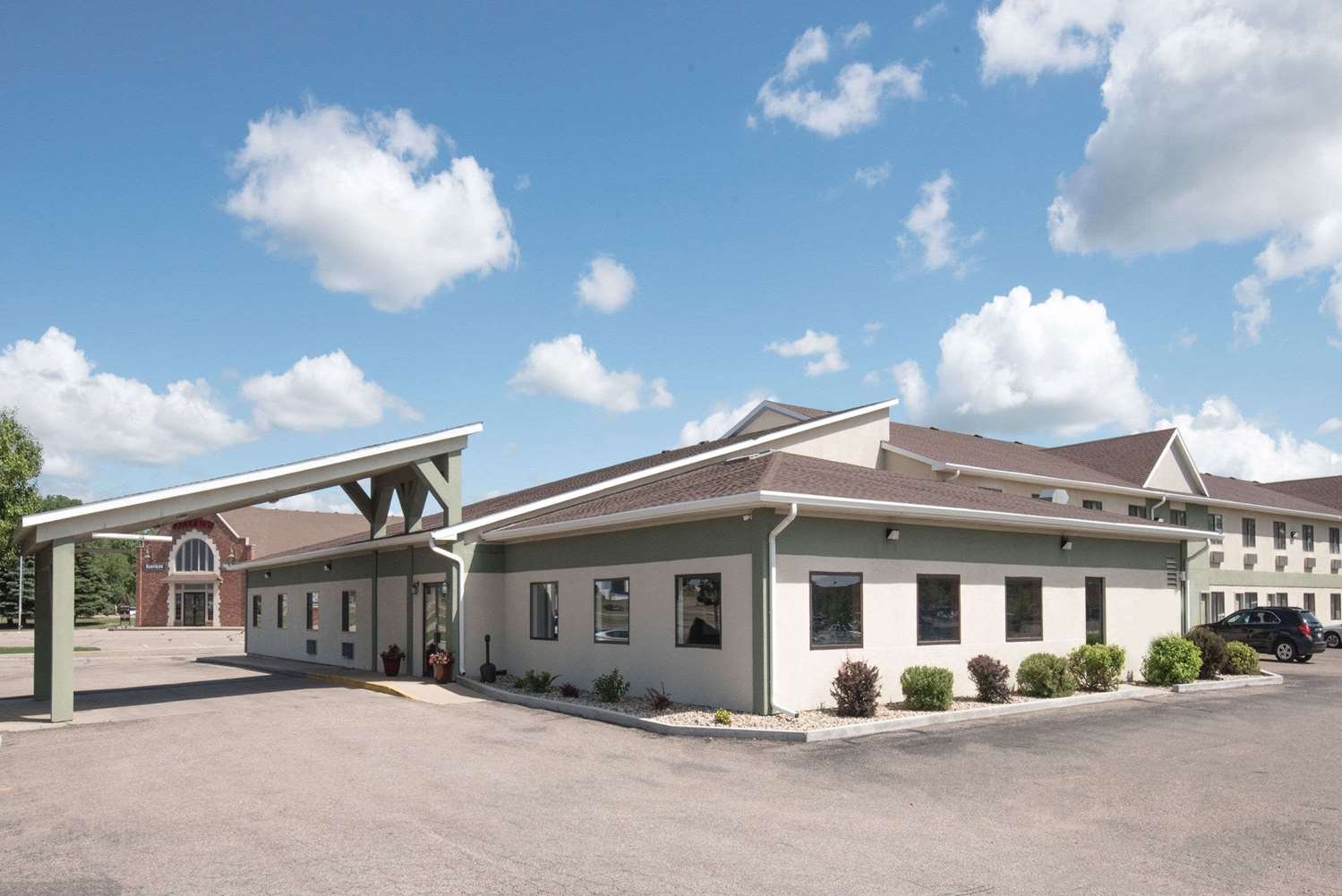 Days Inn by Wyndham Watertown-官方