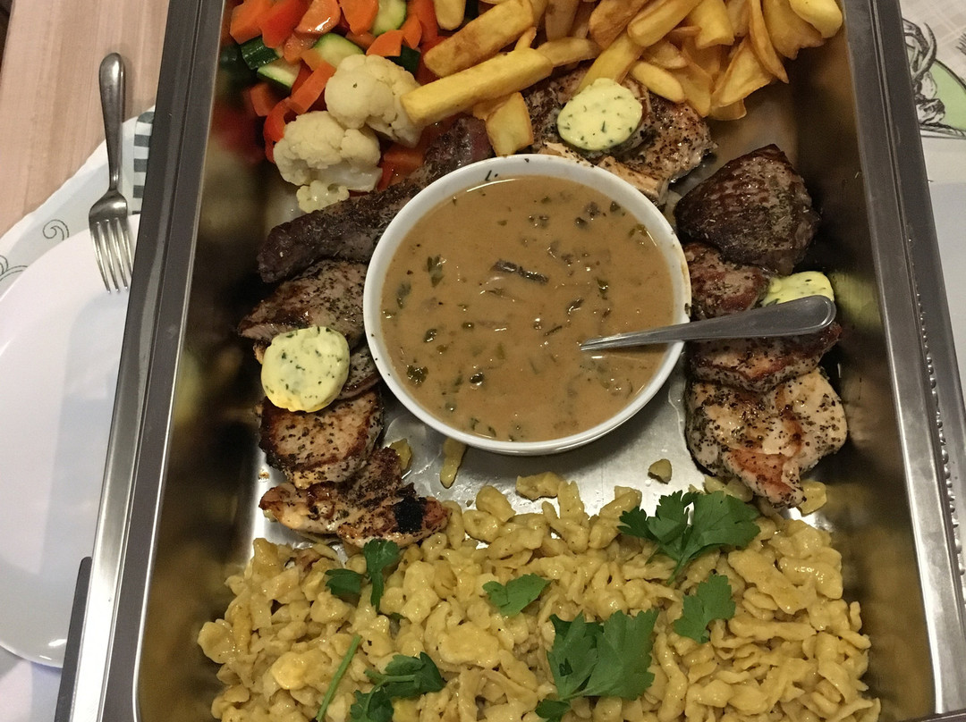 Ichenhausen酒店住宿-Hotel Gasthof zum Hirsch