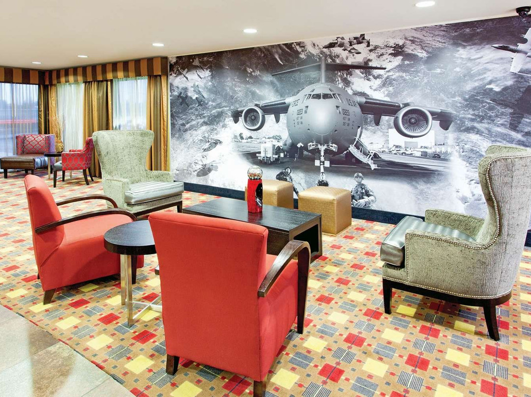 La Quinta Inn & Suites by Wyndham Warner Robins - Robins AFB主图