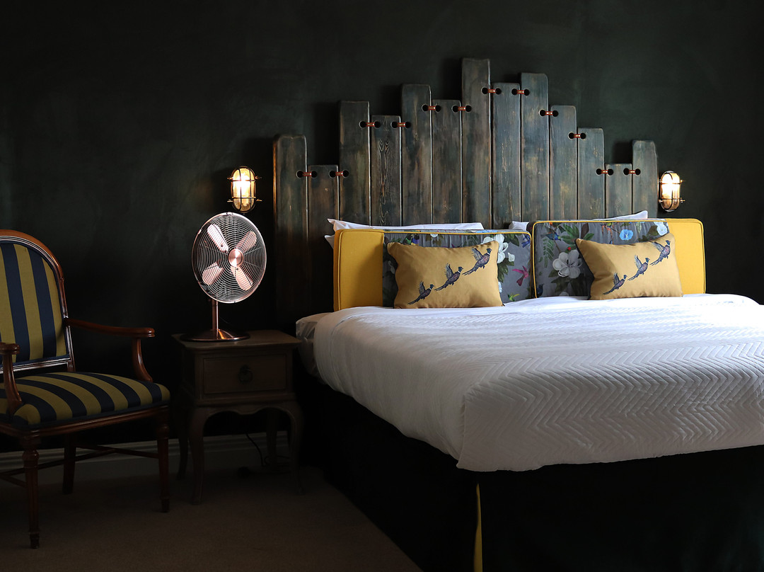 Shillingford Bridge Hotel主图