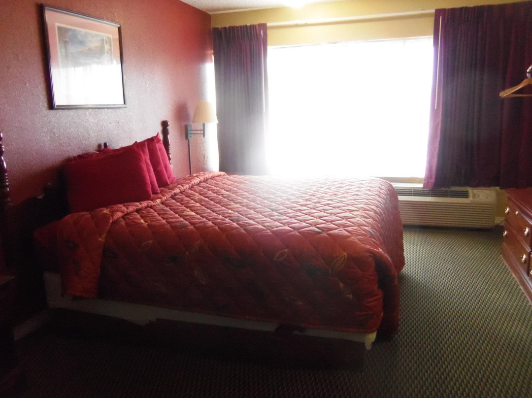 Canadian酒店住宿-Holiday Lodge & Suites McAlester