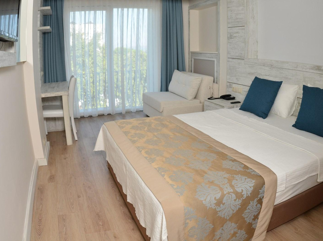 Kirtay Hotel