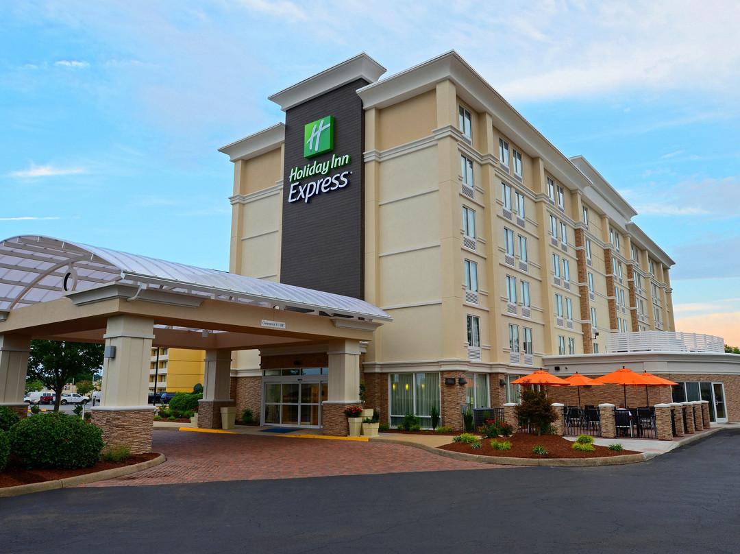 Holiday Inn Express Hampton - Coliseum Central By IHG主图