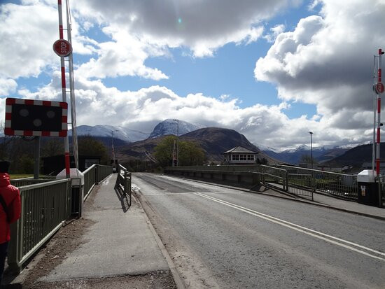 Banavie Road Swing Bridge-Banavie必去景点