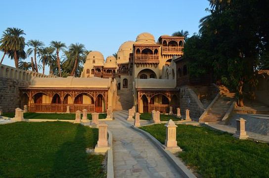 乔夫宫酒店主图