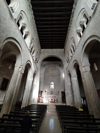 Concattedrale di San Pietro Apostolo (Bisceglie)-比谢列必去景点
