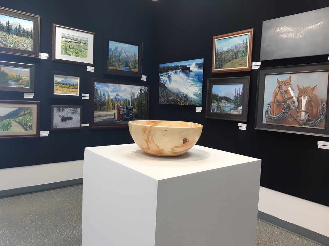 Route 22 Artist Collective Gallery-科克伦必去景点