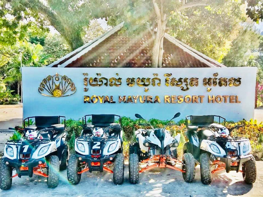 Royal Mayura Resort Hotel主图