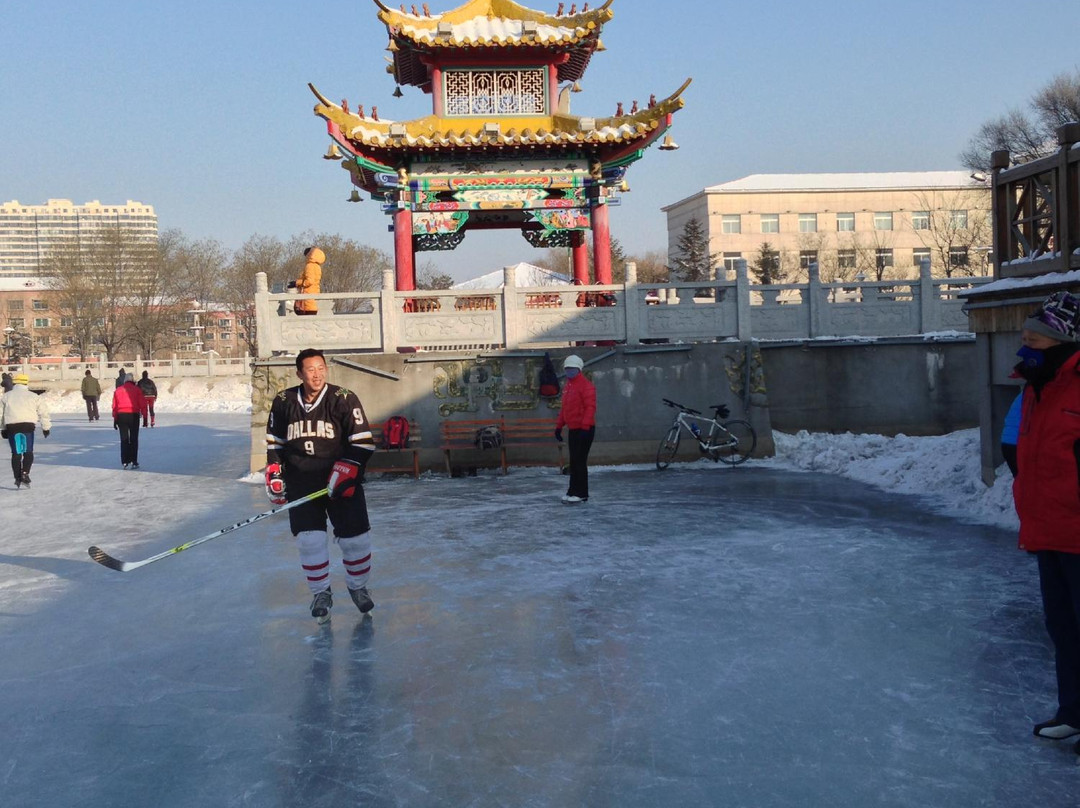 辽阳白塔公园-辽阳县必去景点