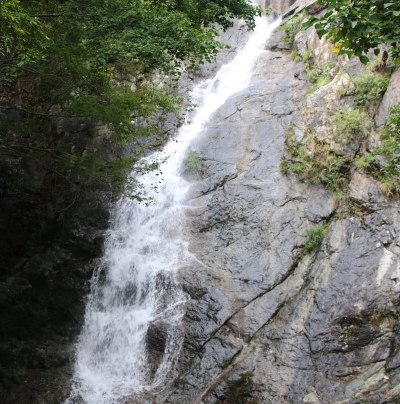 Mundong Waterfall景点图片
