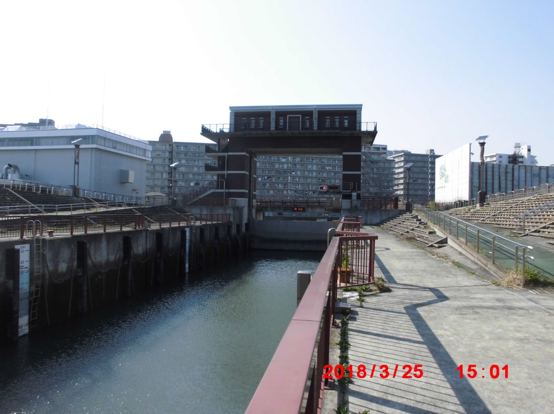 Arakawa Lockgate景点图片