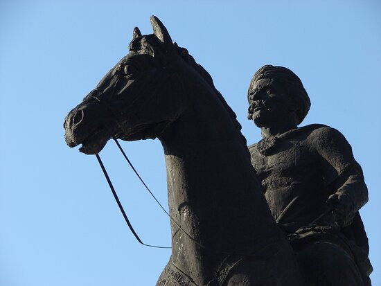 BATTALGAZİ KAVŞAĞI’NA BATTALGAZİ HEYKELİ-Malatya必去景点