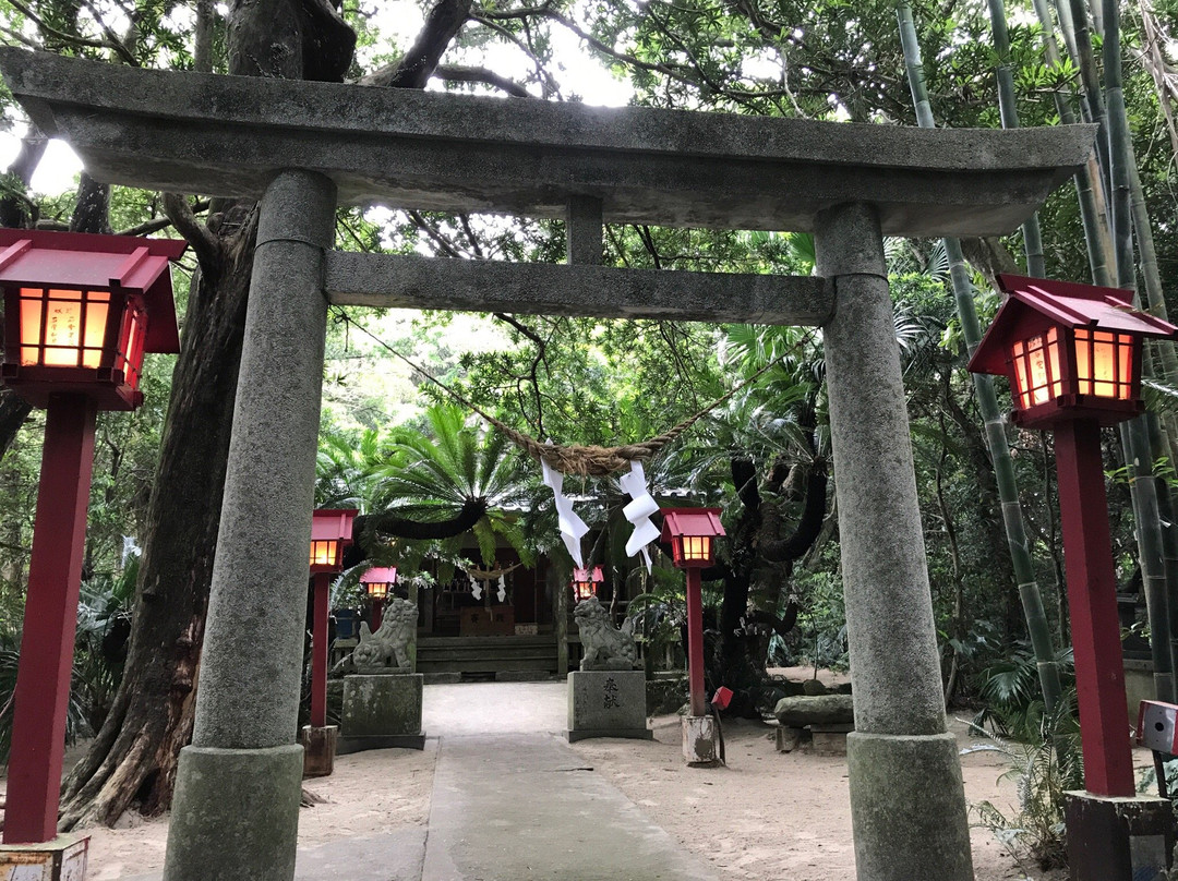 Homan Shrine景点图片