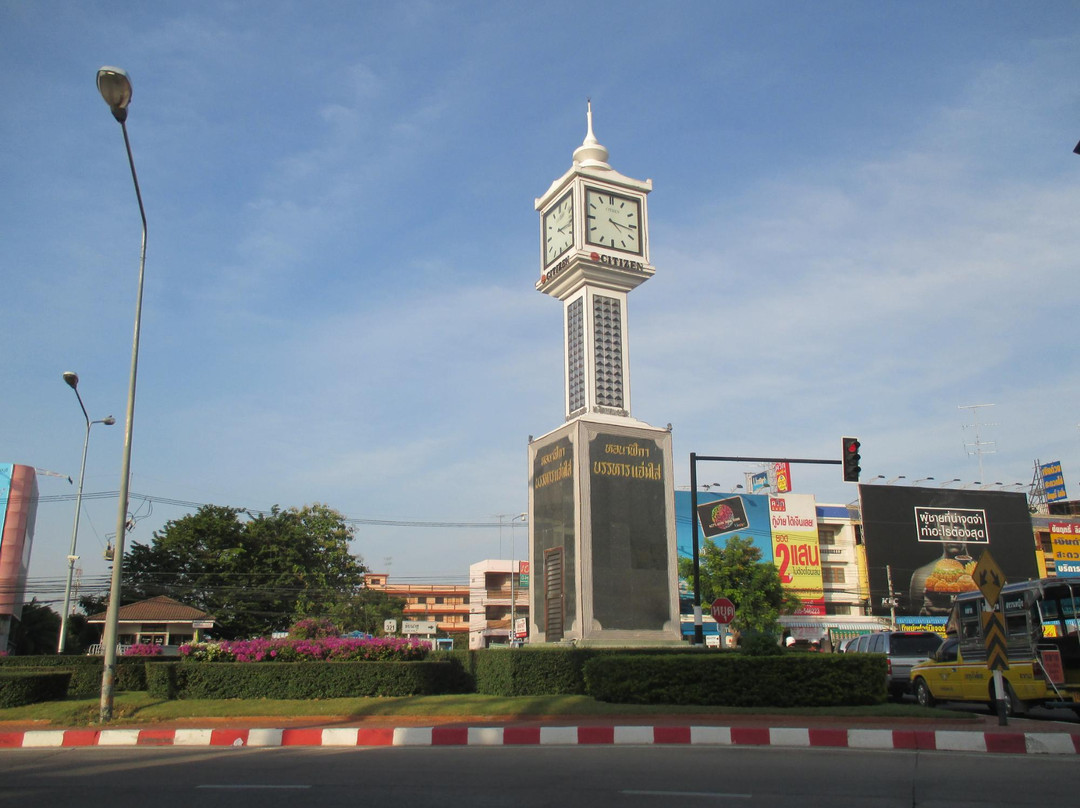 Banharn Jamsai Clock Tower景点图片